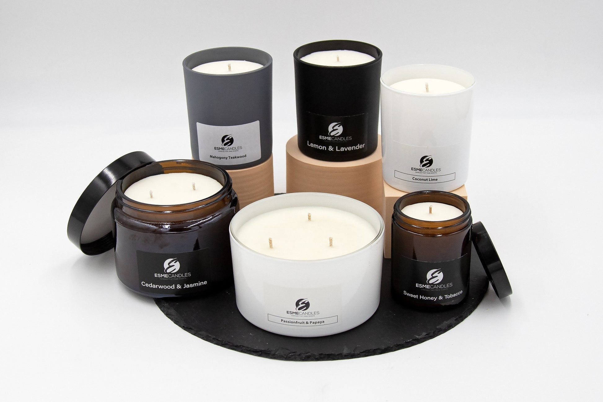 Velvet Rose & Oud Handmade Scented Candle image 0